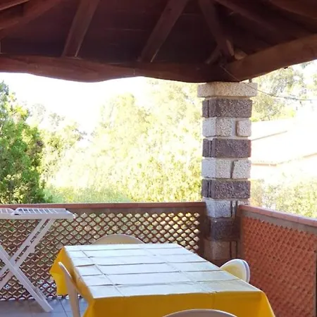Apartment With 2 Bedrooms In Budoni With Enclosed Garden 400 M From The Beach Apartament *