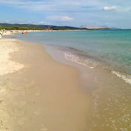 Apartament Apartment With 2 Bedrooms In Budoni With Enclosed Garden 400 M From The Beach *